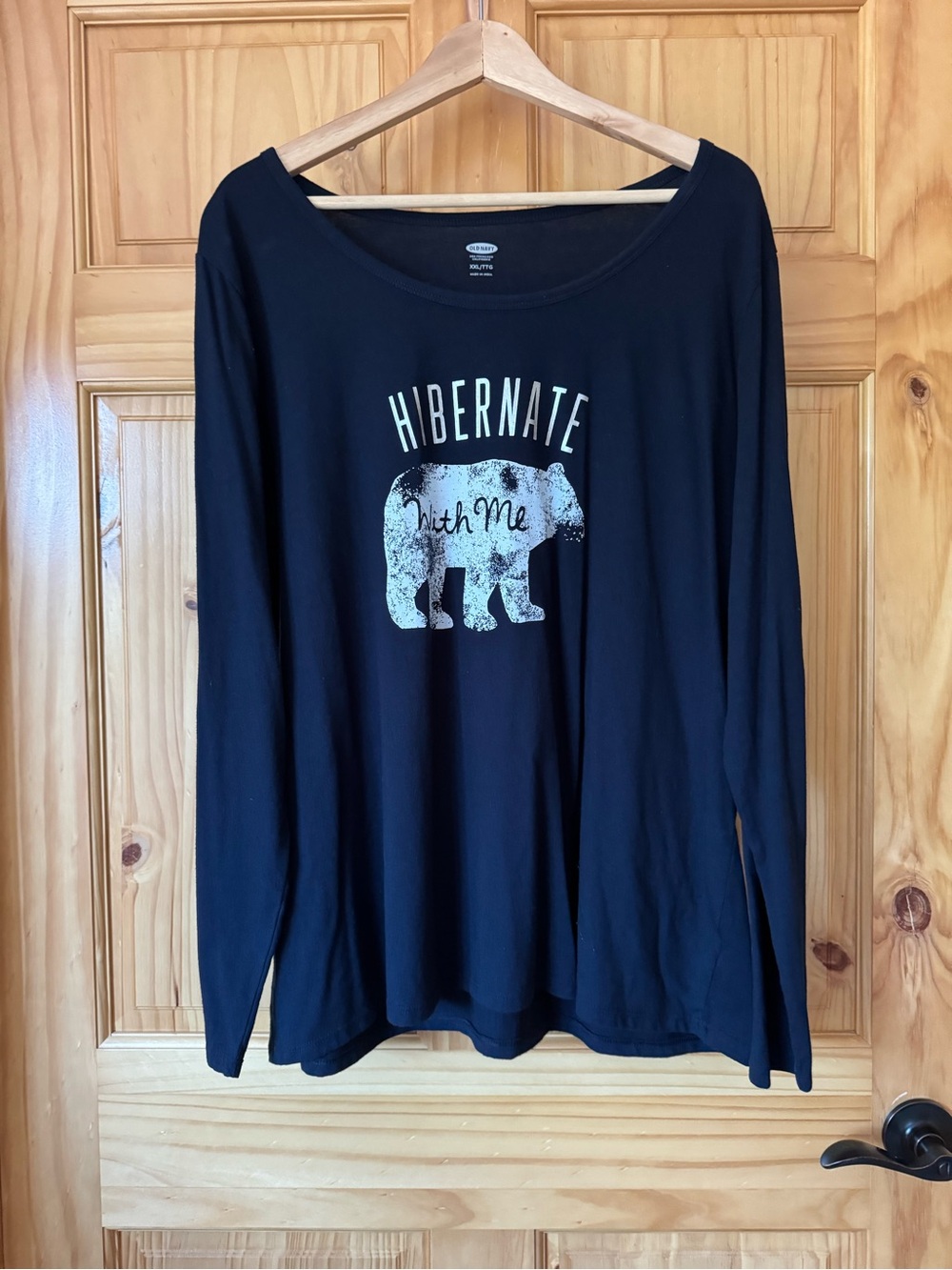Old Navy 'Hibernate With Me' Bear Graphic Long-Sleeve Tee size XXL